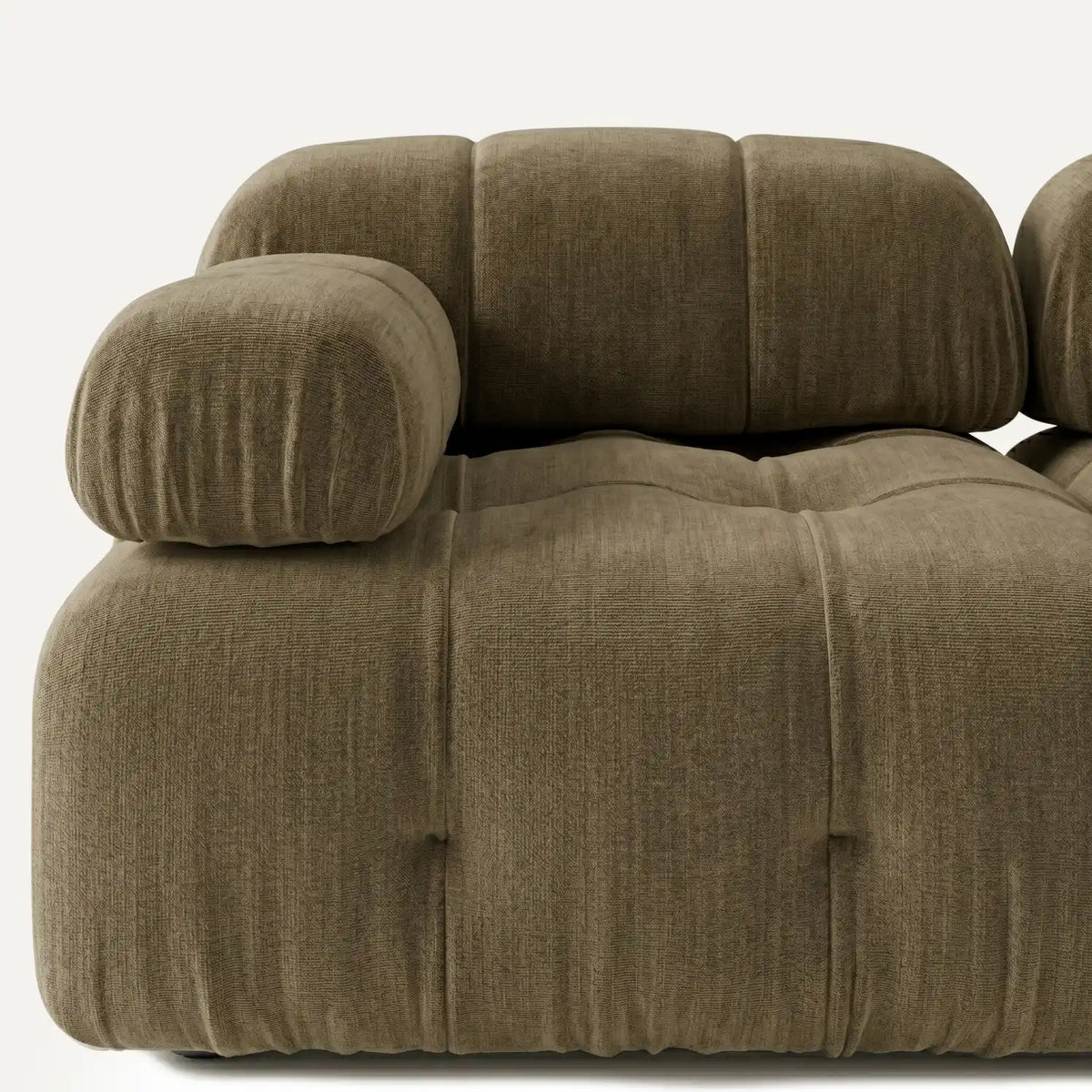 Modulares Sofa Cloud (4-Sitzer) mit Pouffe