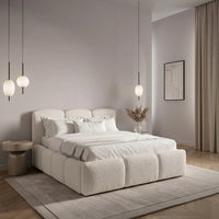 Bett Fluffy
