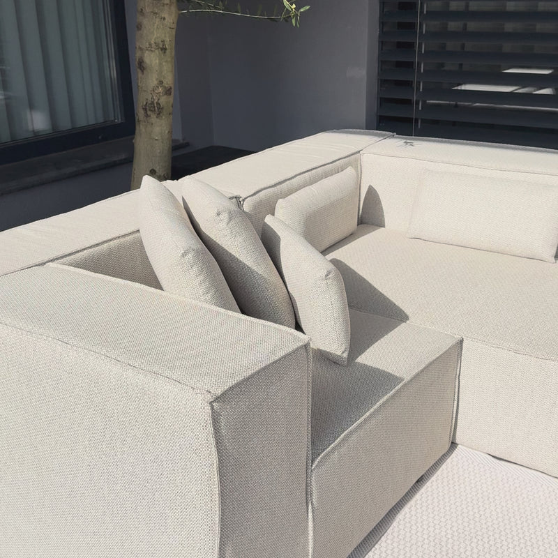 Outdoor-Patio
